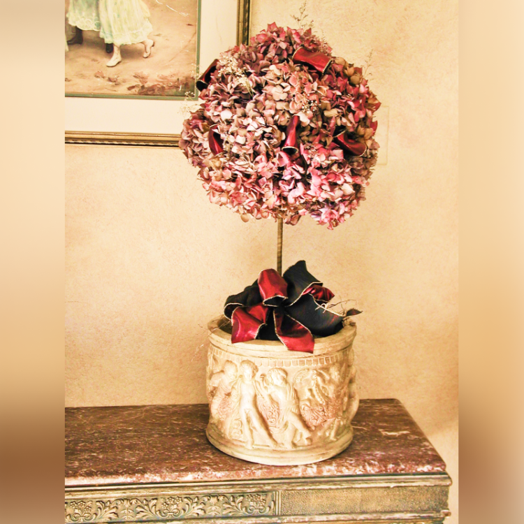 Round Renaissance Vase